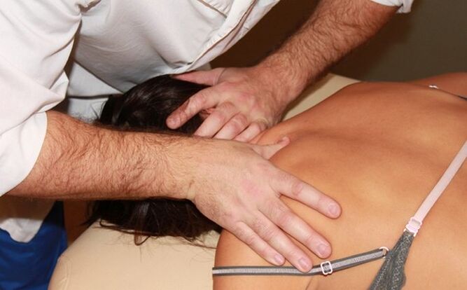 Tecniche manuali per il trattamento dell'osteocondrosi cervicale