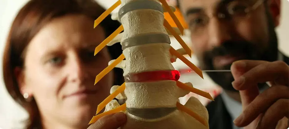 ernia intervertebrale con osteocondrosi